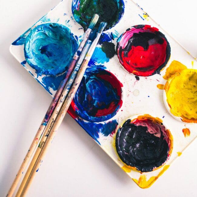 art palette and paint brushes | hiddenriverhealing.com